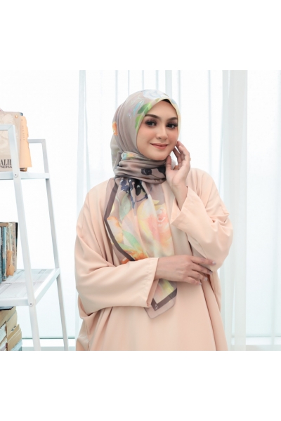 RANUNCULUS COLLECTION IN FANCY - BROWN